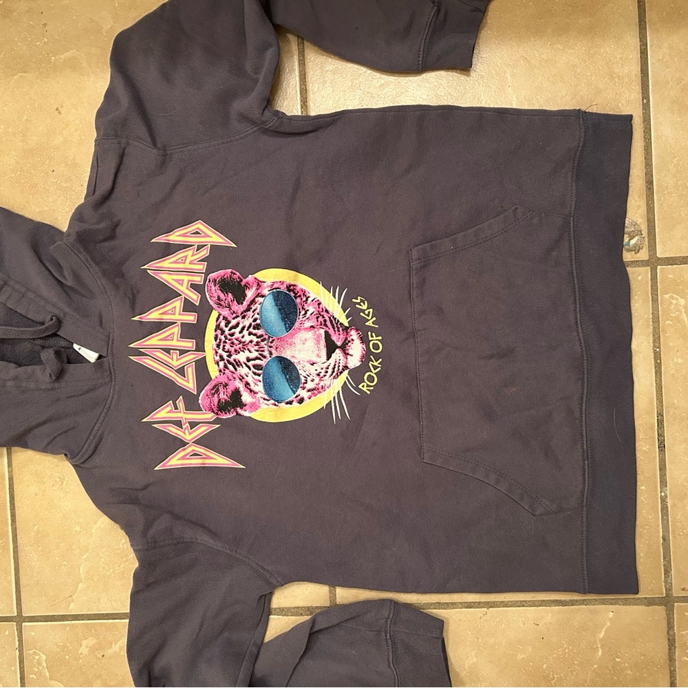 Women’s Authentic Def Leppard Graphic Hoodie